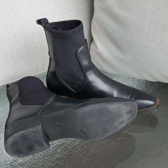 Square Toe Zara booties - Picture 2 of 2